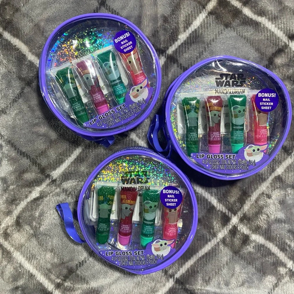 Star Wars Mandalorian 4 piece lip gloss set - Picture 1 of 2